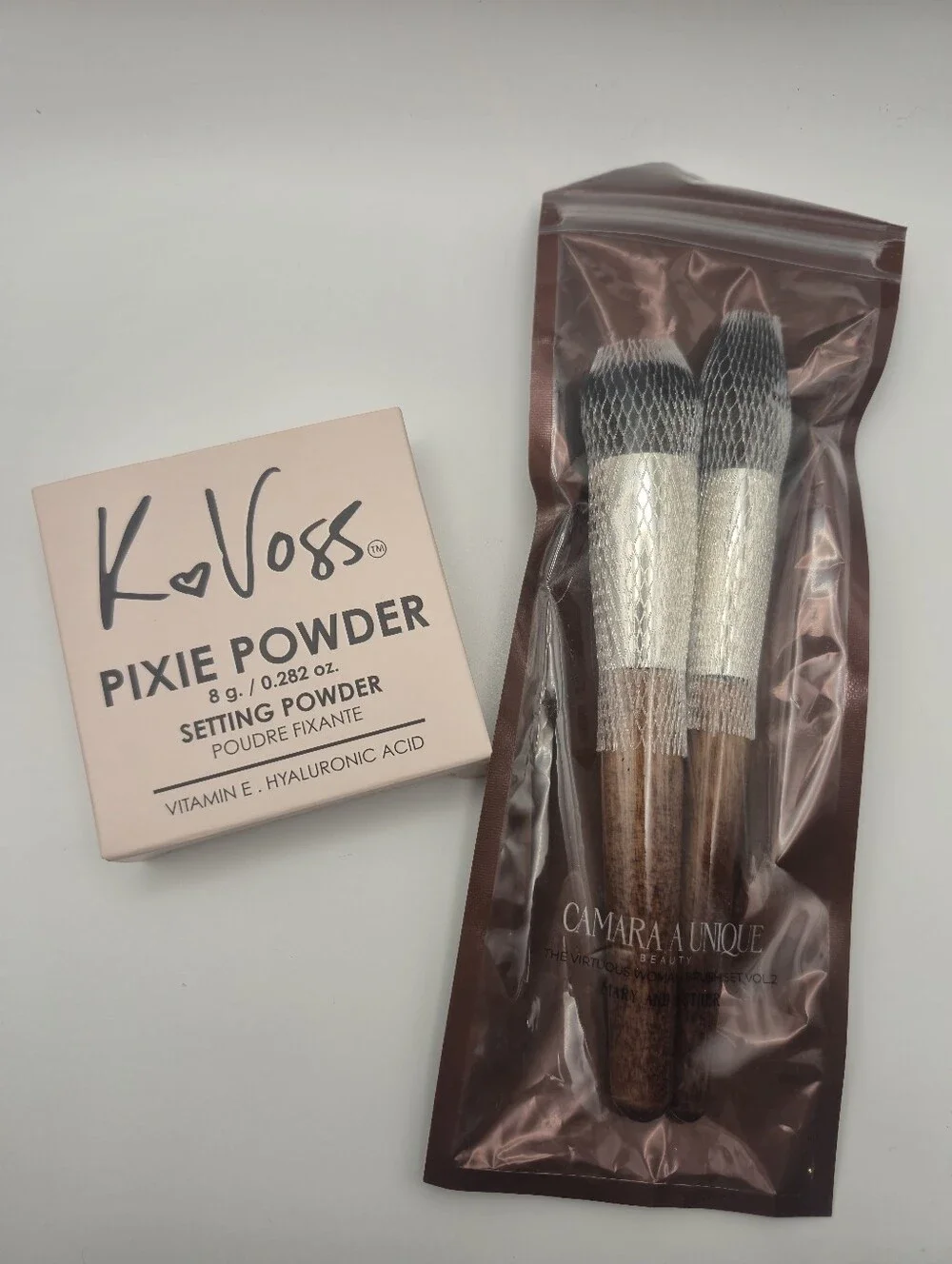 Ka'Vos Pixie Powder Setting Powder + Camara A Unique Brush Set Bundle New